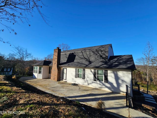 116 Chestnut Hill Rd, Oak Ridge, TN 37830