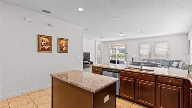 5266 WILDWOOD WAY, Davenport, FL 33837