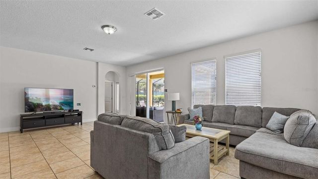 5266 WILDWOOD WAY, Davenport, FL 33837