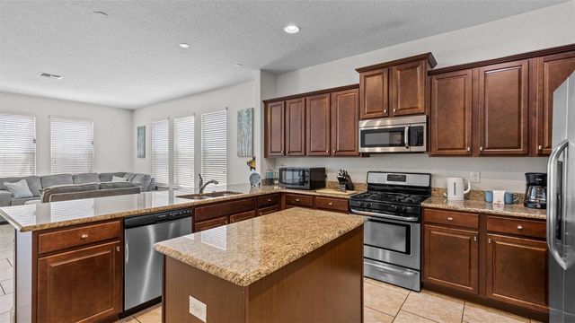 5266 WILDWOOD WAY, Davenport, FL 33837