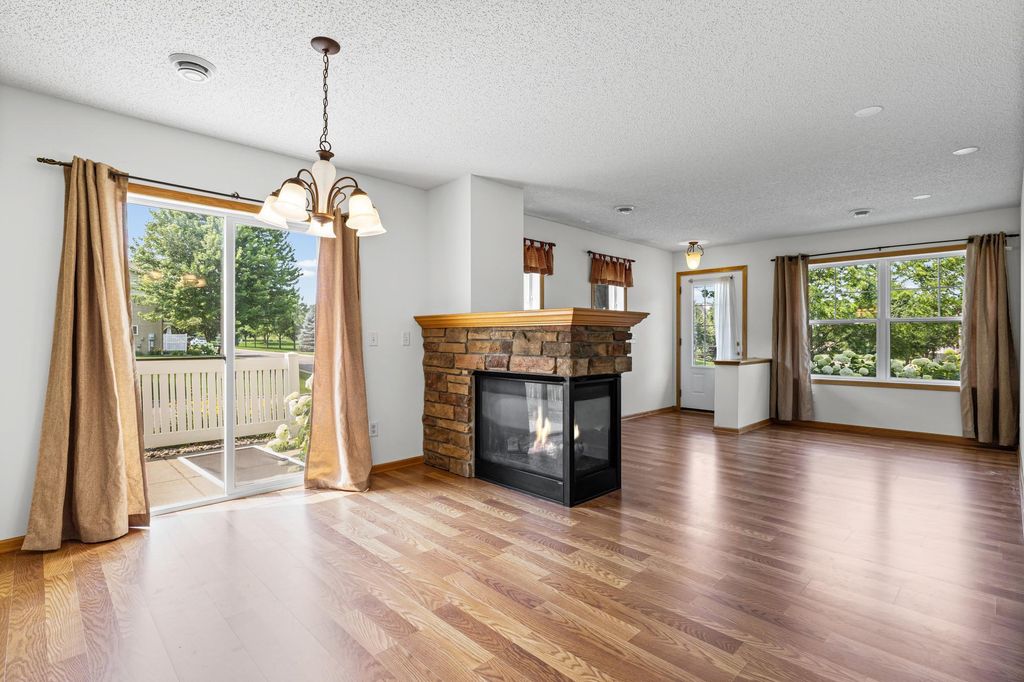 3232 Oak View Drive, Woodbury, MN 55129 — photo 5