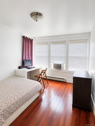 9425 54th Avenue, Elmhurst, NY 11373