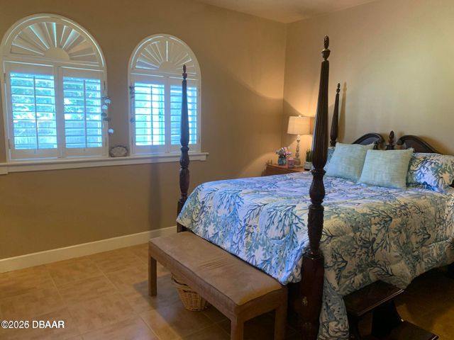 513 Pelican Bay Drive, Daytona Beach, FL 32119
