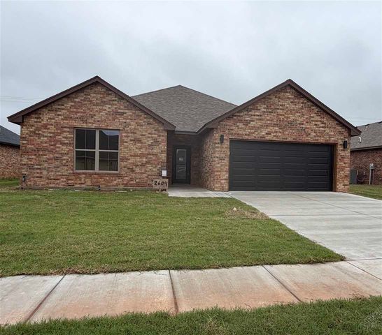 2604 SW 68th St, Lawton, OK 73505