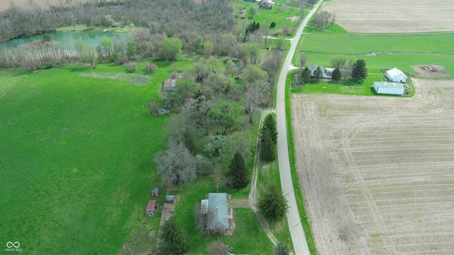 7614 S Mill Road, Spiceland, IN 47385