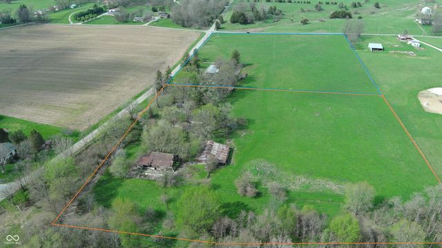 7614 S Mill Road, Spiceland, IN 47385