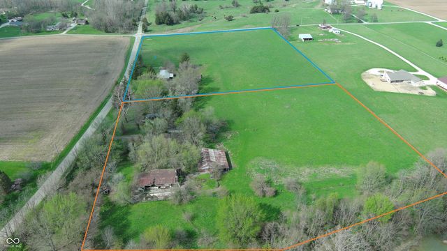 7614 S Mill Road, Spiceland, IN 47385