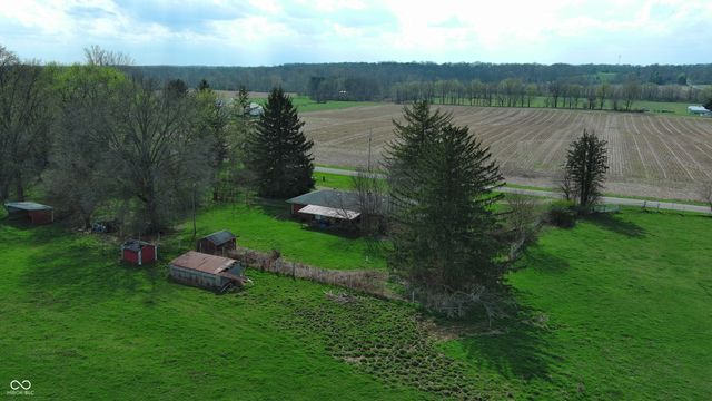 7614 S Mill Road, Spiceland, IN 47385