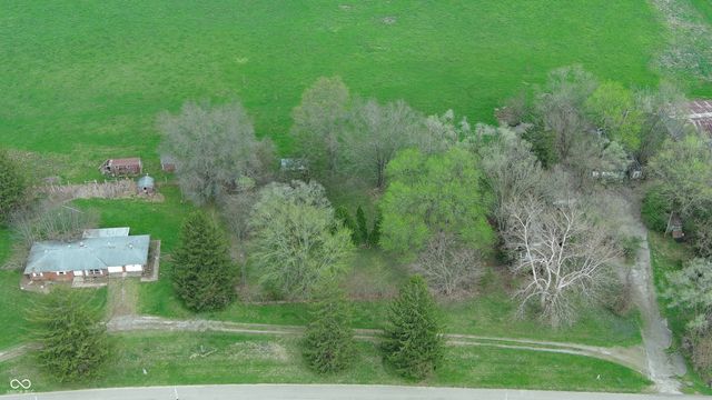 7614 S Mill Road, Spiceland, IN 47385