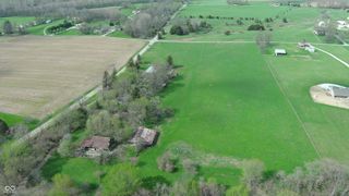 7614 S Mill Road, Spiceland, IN 47385