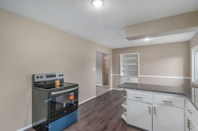 122 W Charles Street, Republic, MO 65738