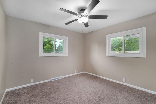 122 W Charles Street, Republic, MO 65738