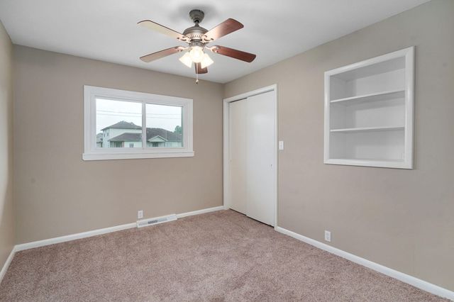 122 W Charles Street, Republic, MO 65738