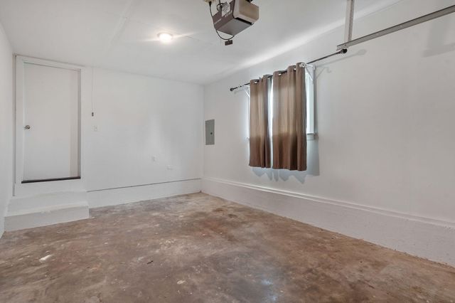 122 W Charles Street, Republic, MO 65738