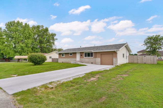 122 W Charles Street, Republic, MO 65738