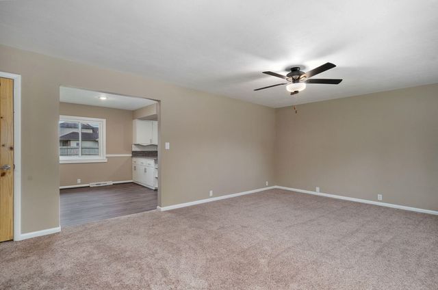 122 W Charles Street, Republic, MO 65738