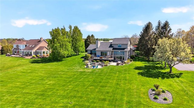 3535 Lake Road, Williamson, NY 14589