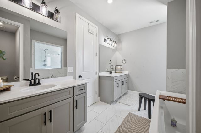 105 Kilkenny Way, Mount Juliet, TN 37122