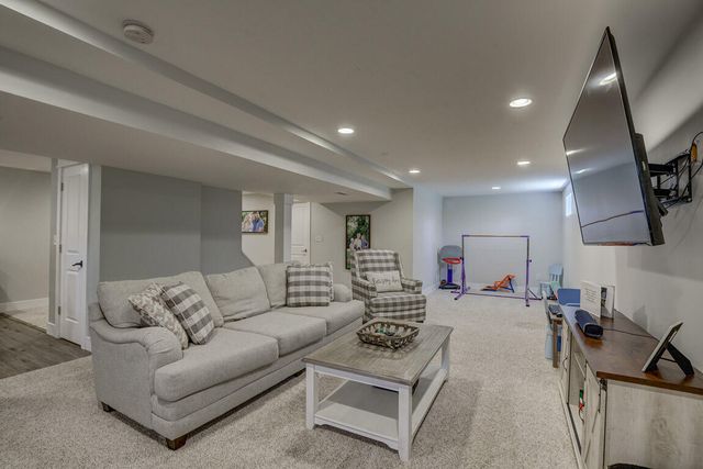 149 Lake Park Drive, Alexandria, KY 41001