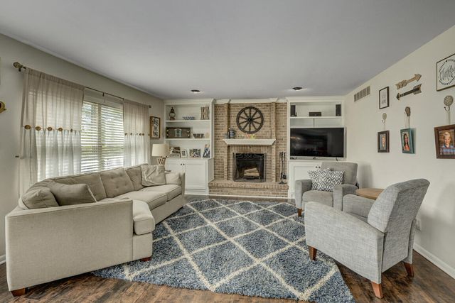149 Lake Park Drive, Alexandria, KY 41001