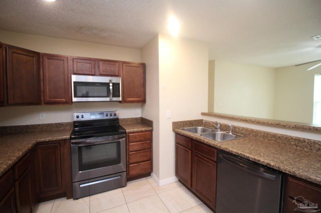 3417 W Fisher St C, Pensacola, FL 32505