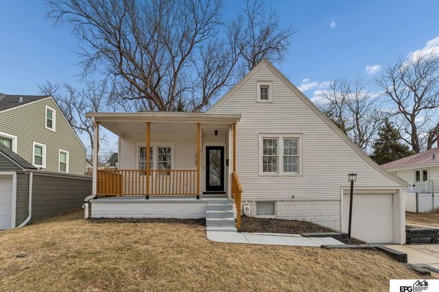 2109 S 61st Avenue, Omaha, NE 68106