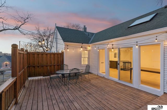 2109 S 61st Avenue, Omaha, NE 68106