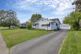 2570 Dartmoor Road, Grove City, OH 43123
