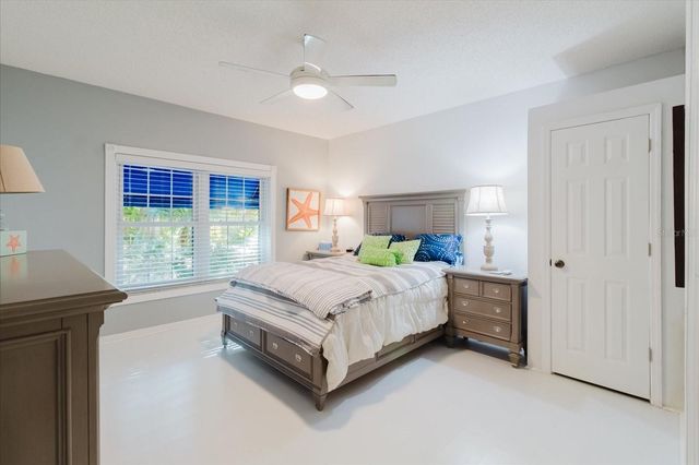 14740 SHIPWATCH TRACE 1940, Largo, FL 33774