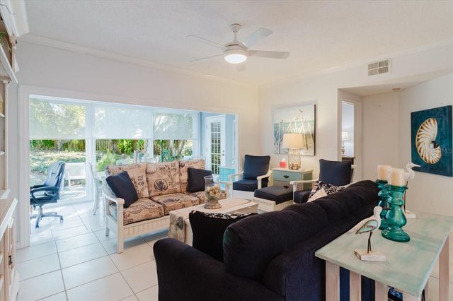 14740 SHIPWATCH TRACE 1940, Largo, FL 33774