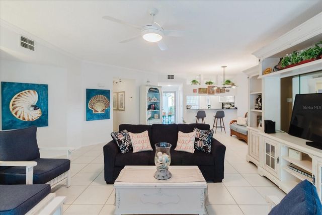 14740 SHIPWATCH TRACE 1940, Largo, FL 33774