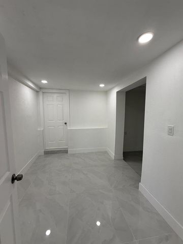 4400 SW 36th Street, West Park, FL 33023