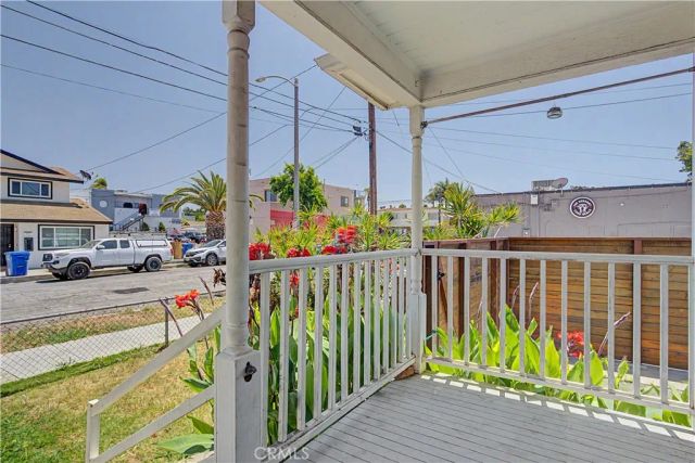 421 Almond, Long Beach, CA 90802