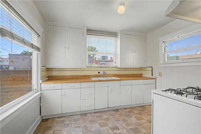 421 Almond, Long Beach, CA 90802