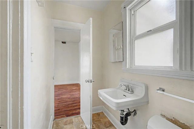 421 Almond, Long Beach, CA 90802