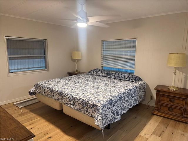 84 Poinsettia DR, Fort Myers, FL 33905