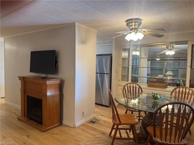 84 Poinsettia DR, Fort Myers, FL 33905