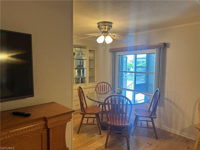 84 Poinsettia DR, Fort Myers, FL 33905
