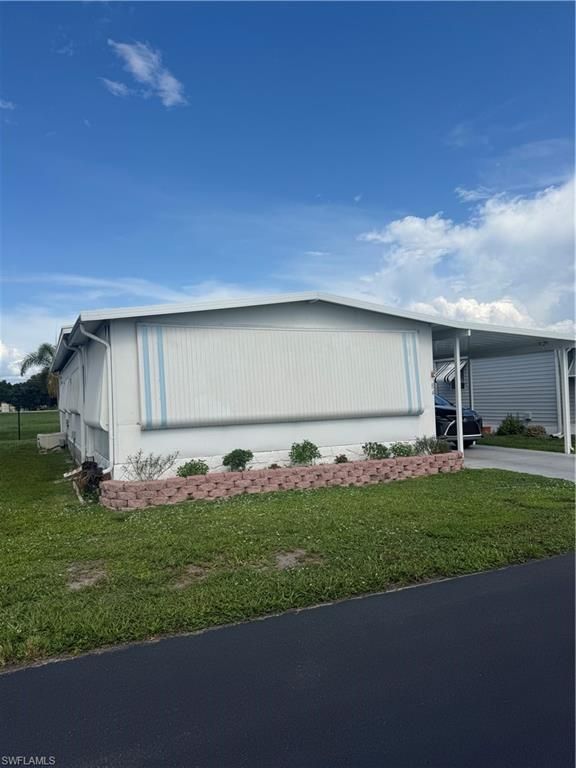 84 Poinsettia DR, Fort Myers, FL 33905