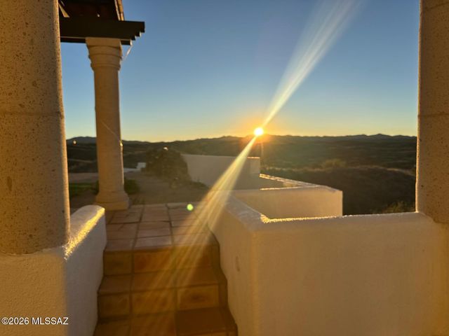 1091 W Mariposa Hills Drive, Nogales, AZ 85621
