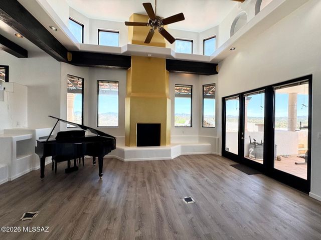1091 W Mariposa Hills Drive, Nogales, AZ 85621