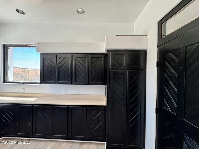 1091 W Mariposa Hills Drive, Nogales, AZ 85621