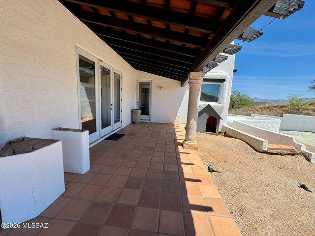 1091 W Mariposa Hills Drive, Nogales, AZ 85621