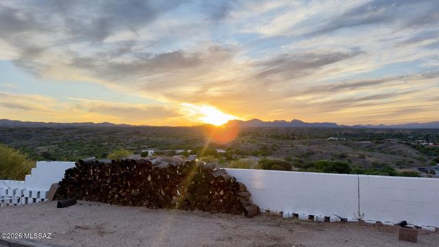 1091 W Mariposa Hills Drive, Nogales, AZ 85621