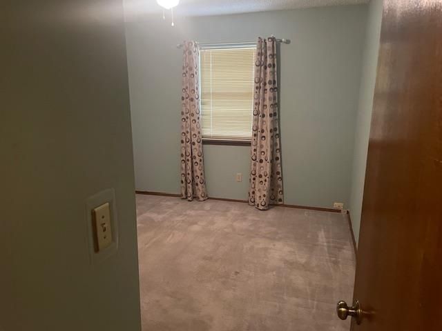 1208 S Bouziden Drive, Moore, OK 73160