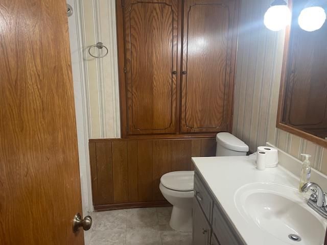 1208 S Bouziden Drive, Moore, OK 73160