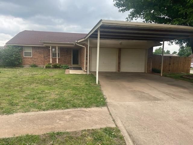 1208 S Bouziden Drive, Moore, OK 73160