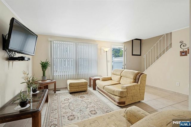 210 Caldwell Avenue 7, Paterson, NJ 07501