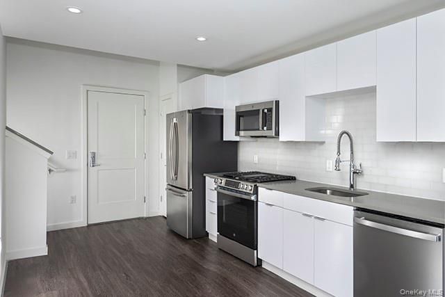 119 Searing Avenue S121, Mineola, NY 11501