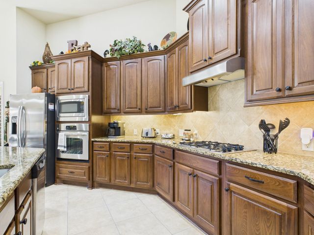 13526 Breakwater Path Loop, Houston, TX 77044